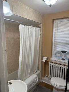 Comfy 1 Br Hide Away Apt W Garage Parking - Bryn Mawr - 7