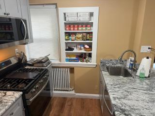 Comfy 1 Br Hide Away Apt W Garage Parking - 6