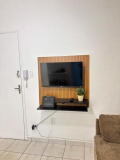 Apartamento na Quadra da Praia no canal 6 com Roupa de Cama e banho - Santos - 7