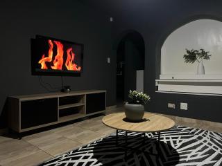 Grey Villa on Orion- 1 Bedroom Luxury Apartment - Polokwane - 8