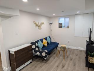 Lake-Walk House 3 Bed 2 Bath Apt - Hamilton - 8
