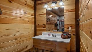 Cabin Fever Vacation - Sevierville - 6
