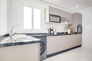 Tanger Malabata - Chique & Stylish 2BR Apartment - Fast WiFi & Netflix - 3
