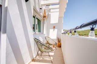 Chique & Stylish 2BR Apartment - Tanger Malabata - Fast WiFi - 3