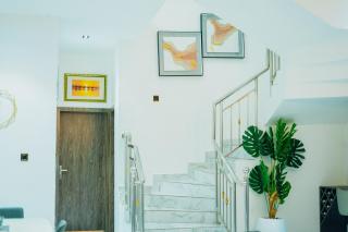The HavenHaus Luxury 4 Bed in Lekki 24 hrs Power with inverter and Free WiFi - 1