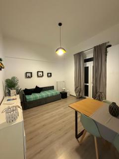 910 Apartment - 8