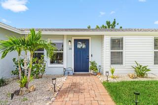 A Magical Moment Near the Beach - Villa Marina - Roelens - Fort Myers Beach - 2