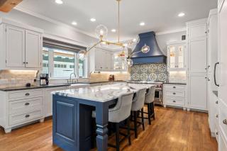 Gorgeous 4BD Plus Studio for 12 with Fire Pit & Near Downtown - Austin - 8