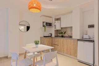 Mansion Mitre 'B' - 3 pax Gym & Jacuzzi - 6