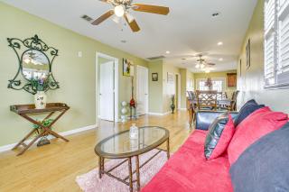 5 Mi to UNO Campus Remote Working Hub with Patio! - New Orleans - 0