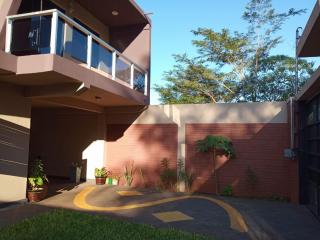 Casa Unifamiliar 3 Piezas - Encarnación - 1