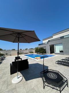 Apartment with pool, accessible for people with disabilities, near Zadar - 1