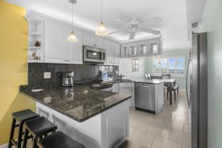 Sandpebble 3F condo - 5