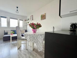 Cosy Stay Solidarności Avenue Apartment - Warschau - 1