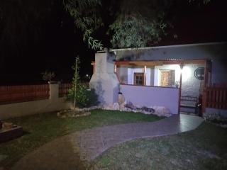 The Cottage - 8