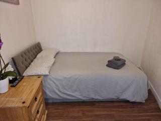 Mile End Suites - 3