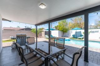3BR with Heated Pool and Putt Putt, Near Old Town - 8