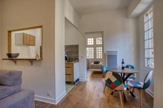 2 pièces, centre historique, "Salle des Gardes" - 4