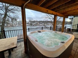 Cozy Cabin On the Lake with HotTub - 1
