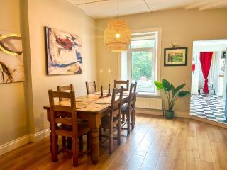 Charming 3-Bedroom in Cork with Private Garden - Cork - 0