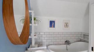 Charming 3-Bedroom in Cork with Private Garden - Cork - 1