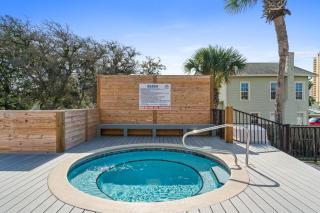 Portside Resort Pet Friendly Rentals by Panhandle Getaways - 8