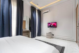 Two bedroom apartment with pool and ps5 IKate, Lekki - Moba - 1
