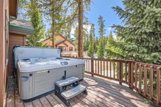3BD for 10 with Hot Tub & Mountain Views Walk to Slopes - 9