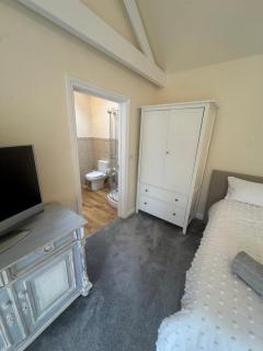 The Annexe Barnfield Farm 2 King Bed - Finedon - 6