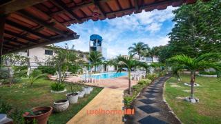 Suíte em Itapuã com piscina e acesso fácil à praia - 1