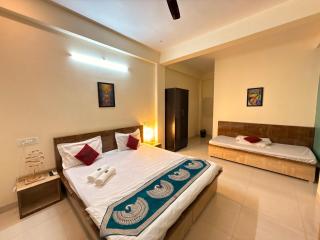 Hotel SHIVASHRAY Luxury Stays & Inn - Ujjain - 8