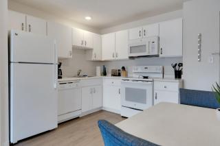 Simplicity At the Rim 1212 I Spacious 1 Bed 1 Bth - 1