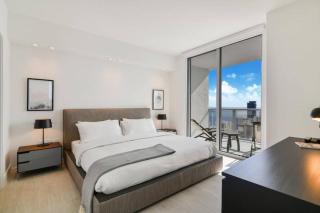 Luxury Corner Apartment in Hollywood Beach - 3