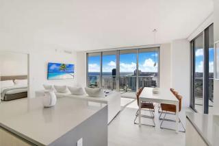 Luxury Corner Apartment in Hollywood Beach - 6