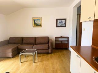 Lyon Apartments - Budva - 6