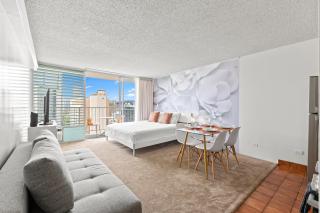 Marine Surf 18FL Newly Renovated - Free Parking - Honolulu - 1