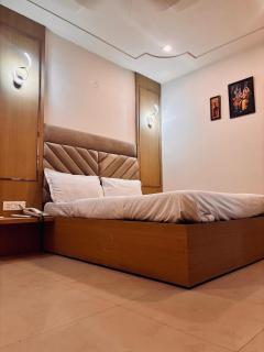 Hotel Ambrosia-An Ideal Destination for Families - New Delhi - 2