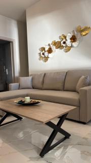 Hercule's Apartment - 4