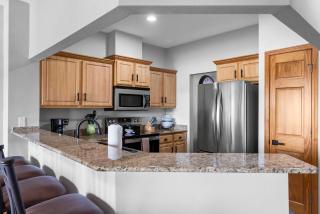 Waters Edge Retreat - For 6 - Branson - 7
