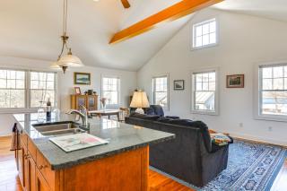 Apt on St Lawrence River in Cape Vincent! - Cape Vincent - 2