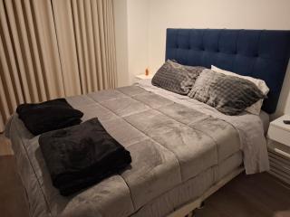 Departamento privado, con terraza y piscina - Lima - 7