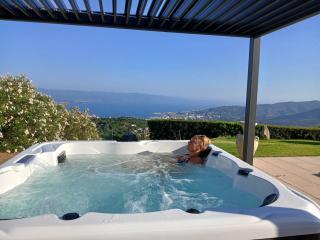 Gîtes Sassone, piscine, jacuzzi et vue mer panoramique sur Ajaccio - Alata - 7