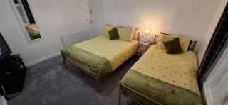 Plymouth Airbnb - Plymouth - 9