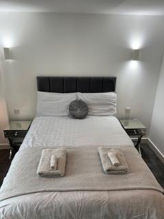 Perfect-City-Centre Apartments - 8