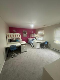 4BR Pool Oasis - - 3