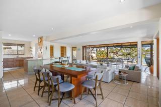 Canal Front family Home with extensive outdoor covered areas and pool - Maroochydore - 5