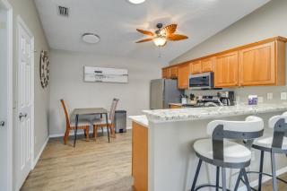 4 Mi to Lake Sumter Landing Home in The Villages - 2