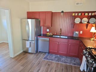 Creekside Cottage at Saegertown - - 1
