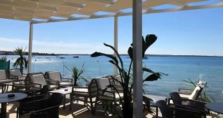 Villa Luna Mare Ferienhaus mit Terrasse & Poolnähe, direkt am Meer - 2