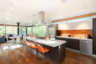 Luxury Riverfront Chalet - 7